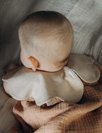 Blomst Bib - myrobalan sand