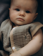 Sovepose MiniMove - granateple mose